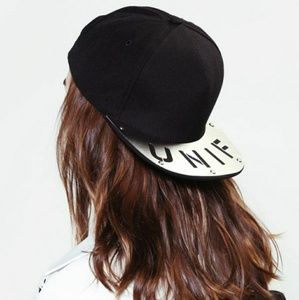 💎NEW💎 UNIF Black Metal Logo Snapback Hat